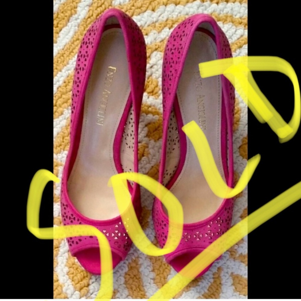 🔥🔥🔥BOGO🔥🔥🔥Hot Pink Leather Peep Toe Heels